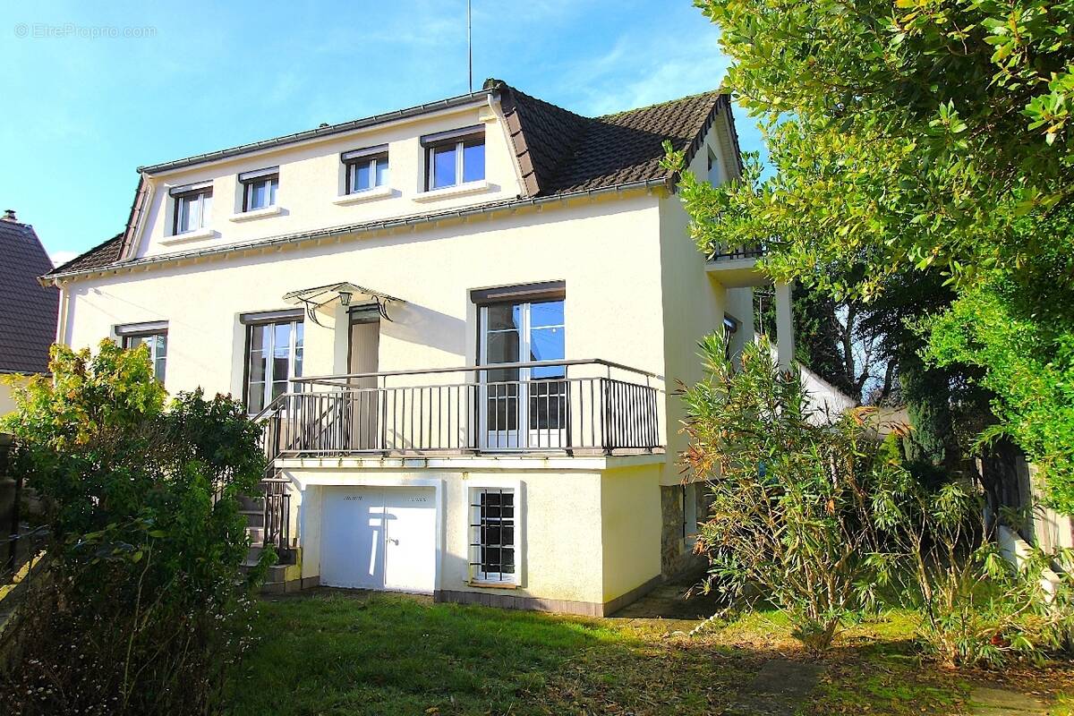 Maison à YERRES