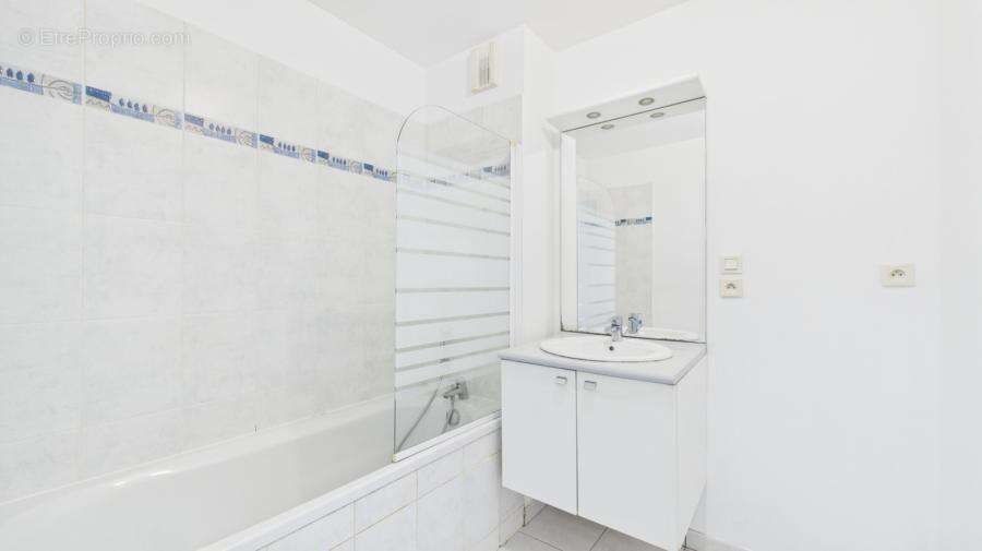 Appartement 59 m² à Rennes  - photo 328