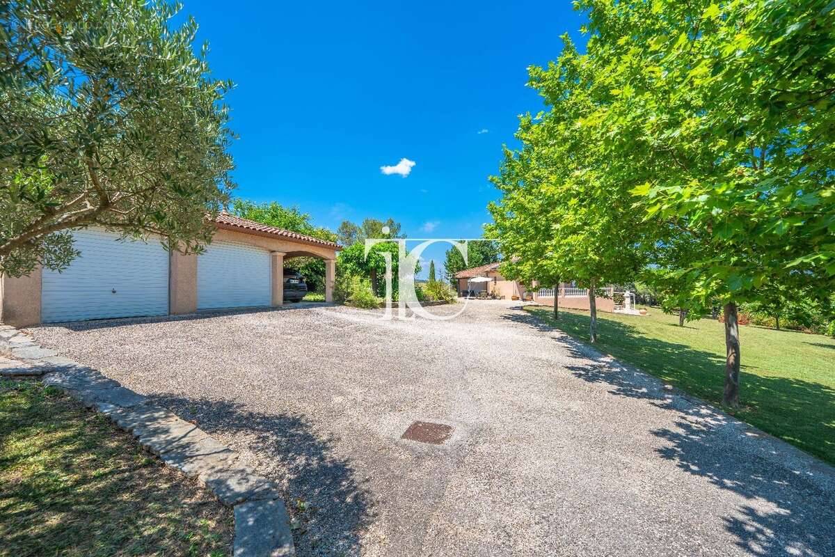 Maison à SAINT-JULIEN-DE-CASSAGNAS