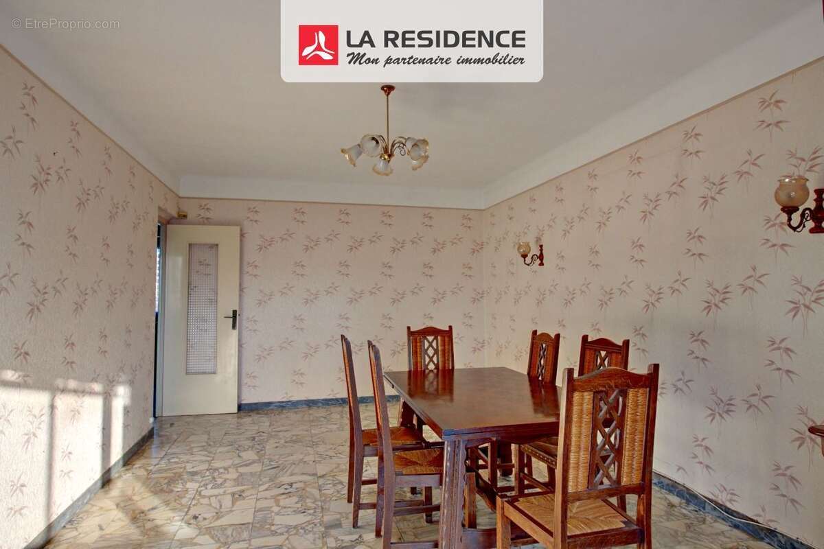 Maison à LES MUREAUX