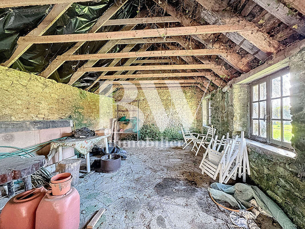 Maison à KERLOUAN