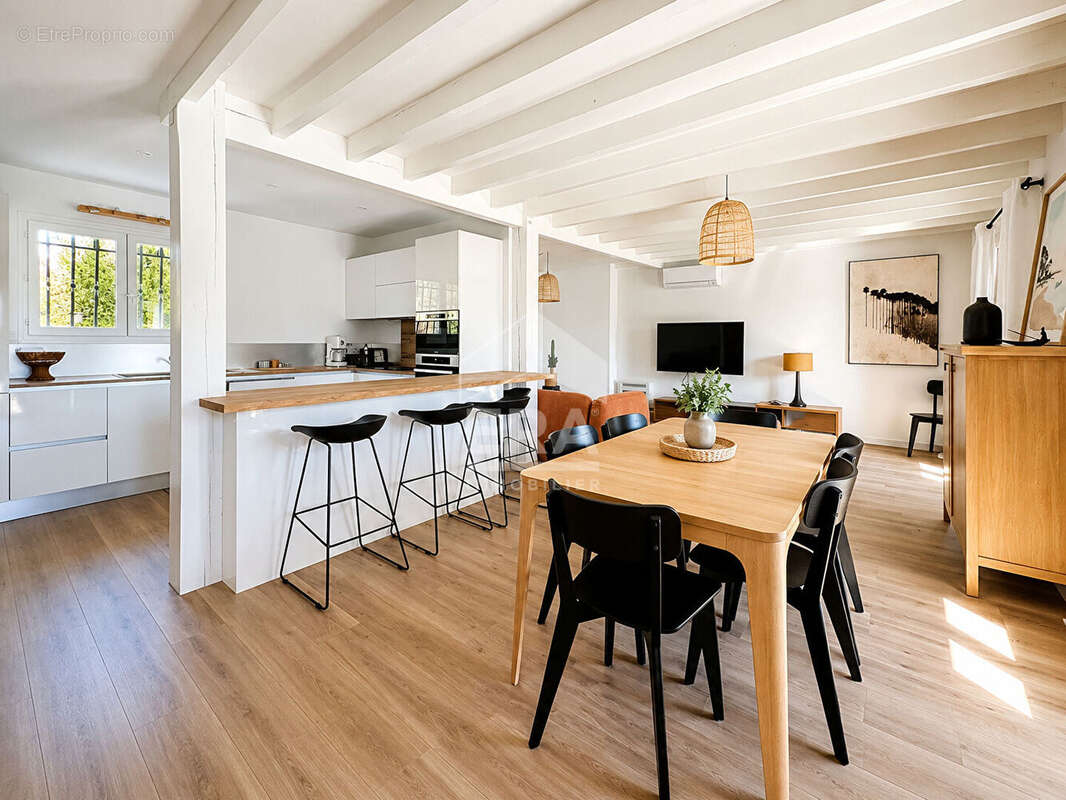 Maison de plein pied avec dépendance sur La teste - photo 4