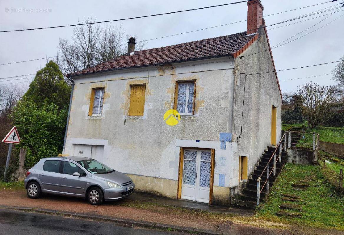 Maison à JOUET-SUR-L&#039;AUBOIS
