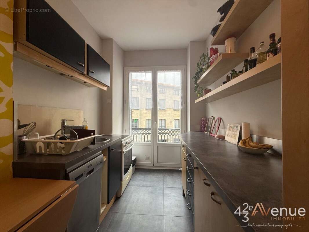 Appartement à SAINT-ETIENNE