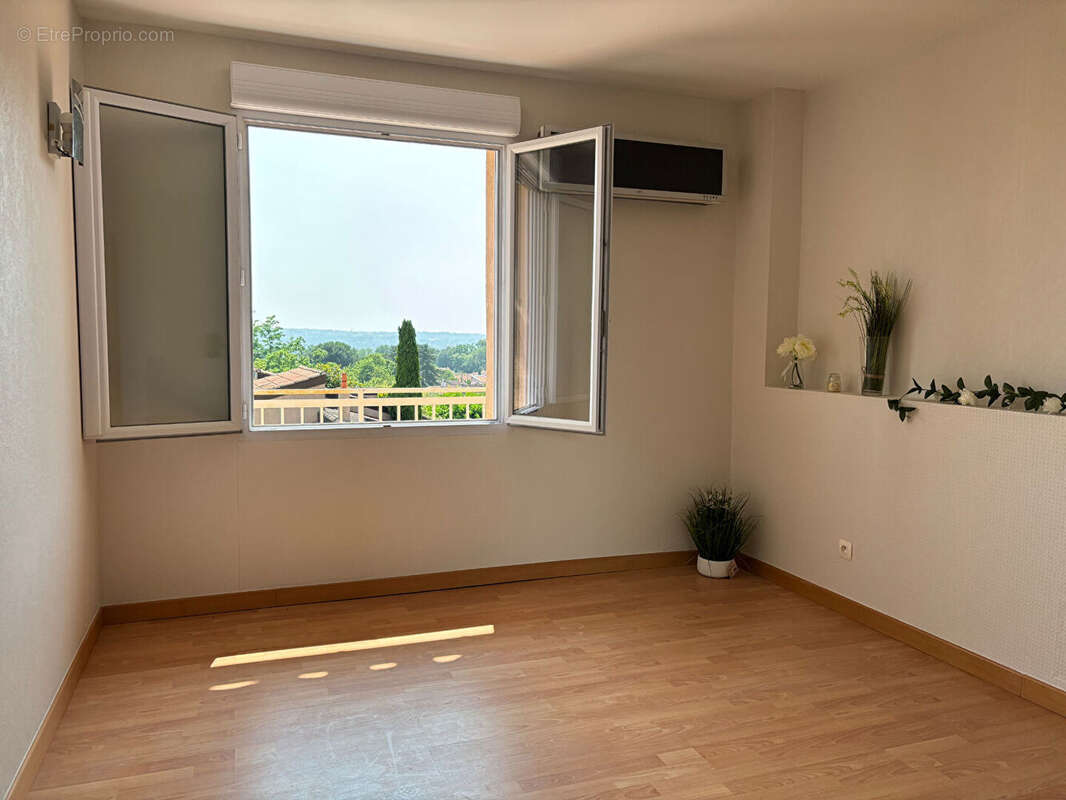 Appartement à SAINT-ORENS-DE-GAMEVILLE