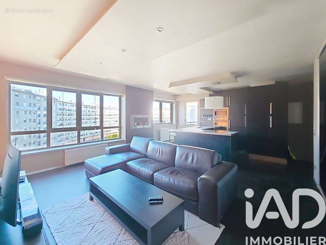 Photo 2 - Appartement à SURESNES