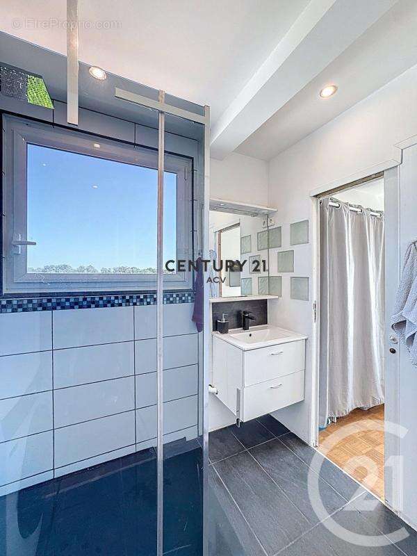 Appartement à MAISONS-ALFORT