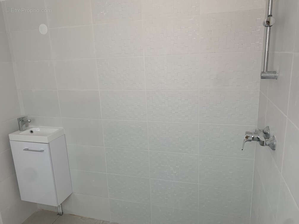 Maison à SAINT-JEAN-D'ILLAC