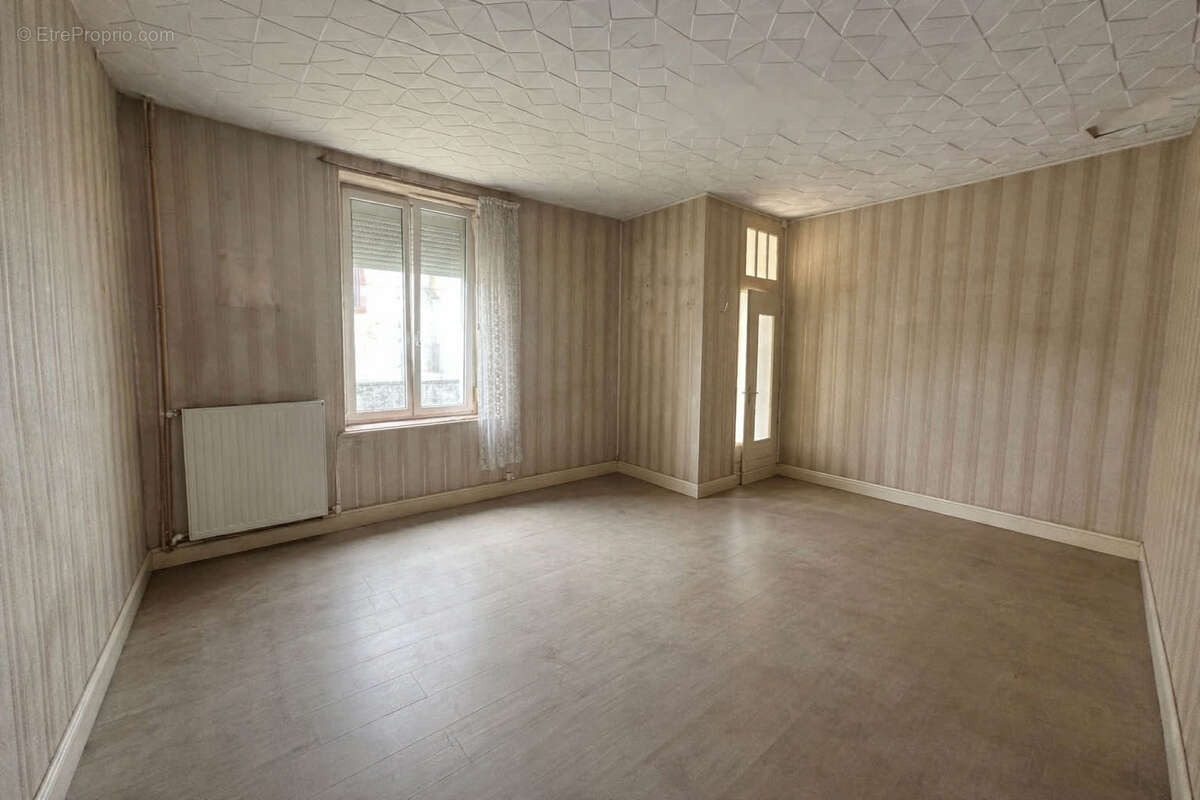 Maison à NEUVILLER-LES-BADONVILLER