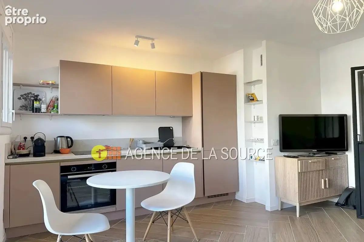 Appartement 1 pièce 23 m² à vendre à Cannes (06400) - photo 2
