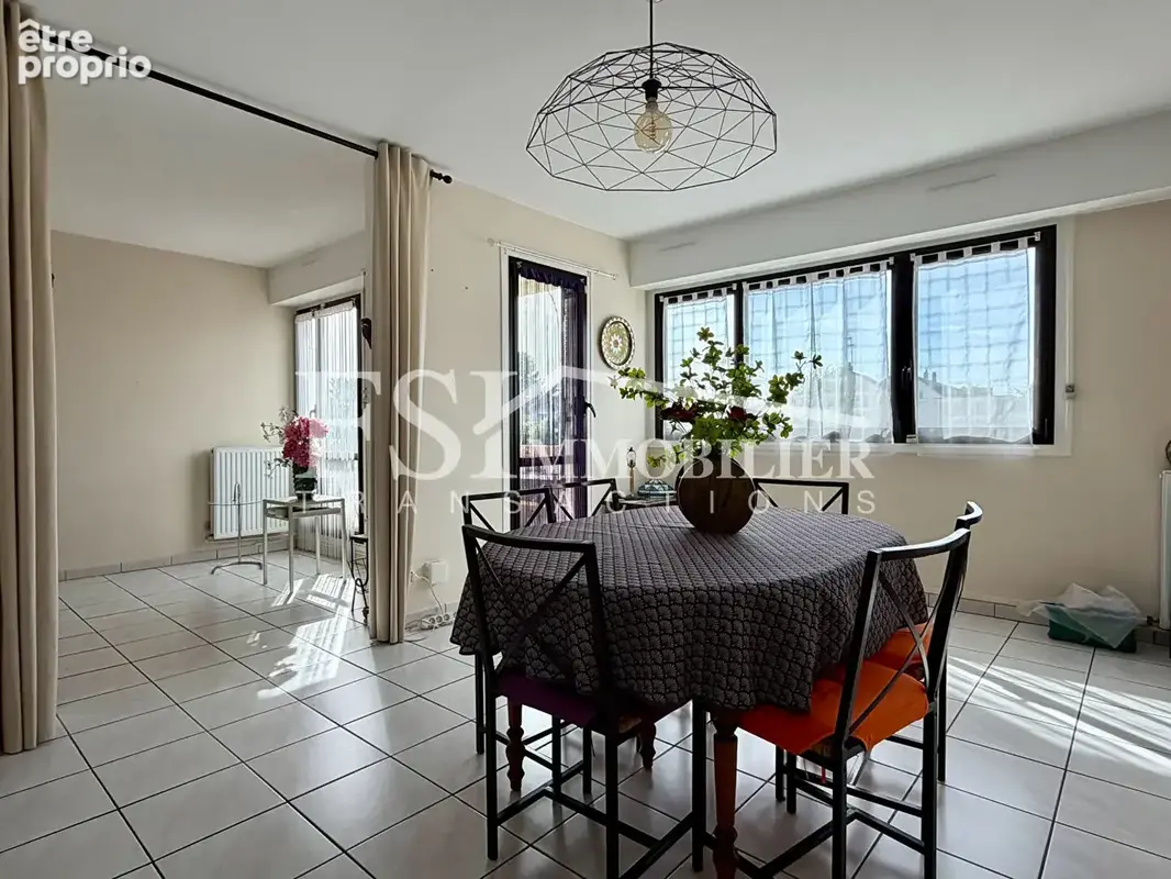 Appartement Le Plessis Bouchard 4 pièce(s) 79.70 m2 - photo 2