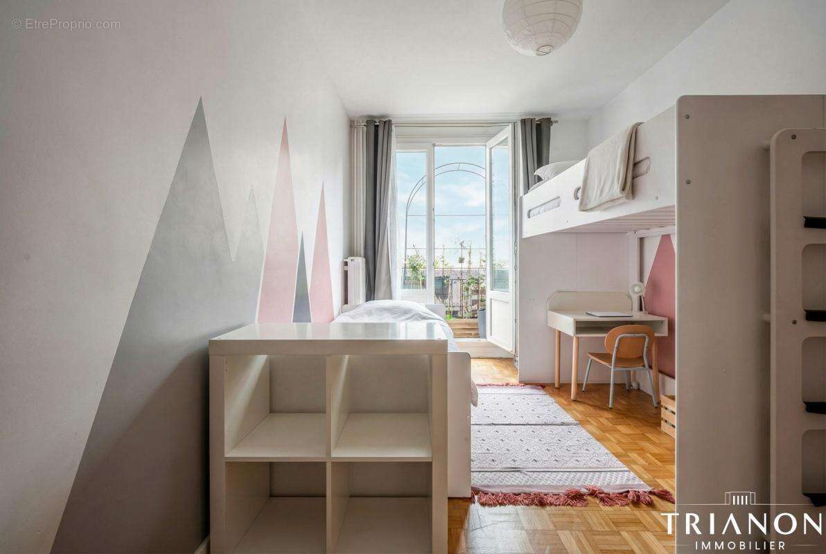 Appartement à SURESNES