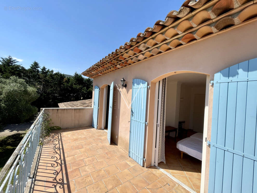 Maison à PLAN-DE-LA-TOUR