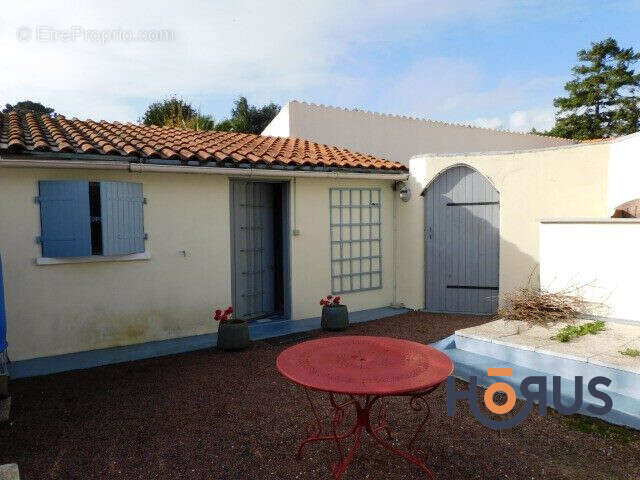 Maison à LES MATHES