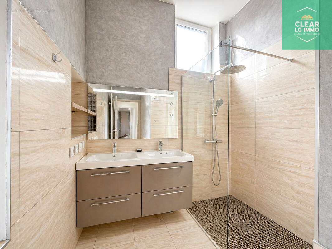 Maison à AUDUN-LE-ROMAN