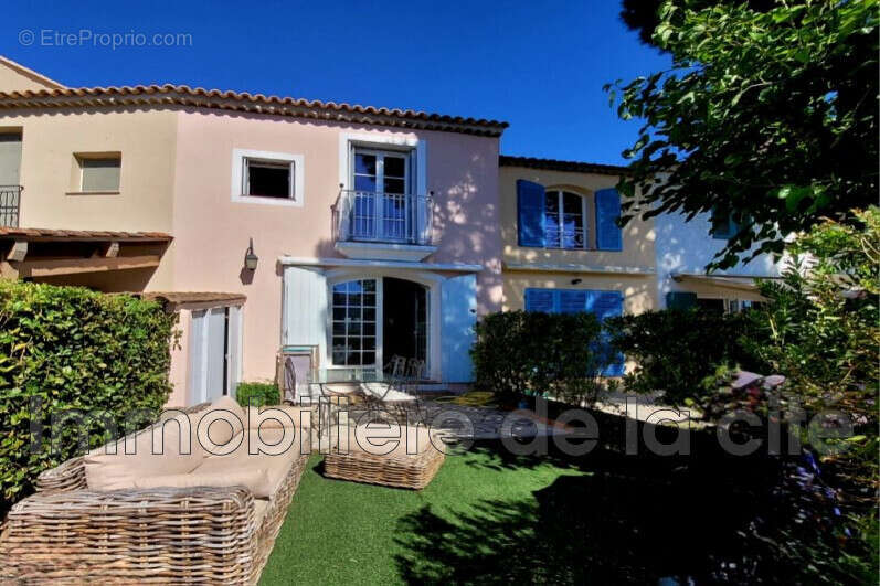 Maison à GRIMAUD