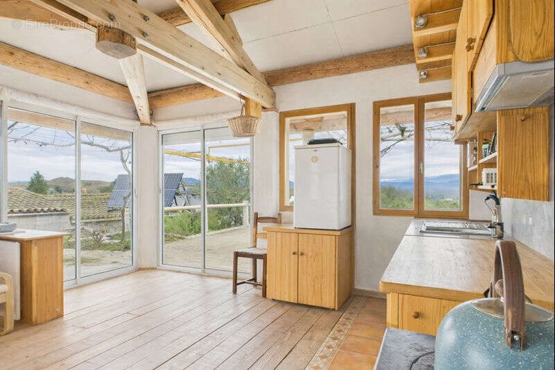 Maison à SAINT-ANDRE-DE-CRUZIERES