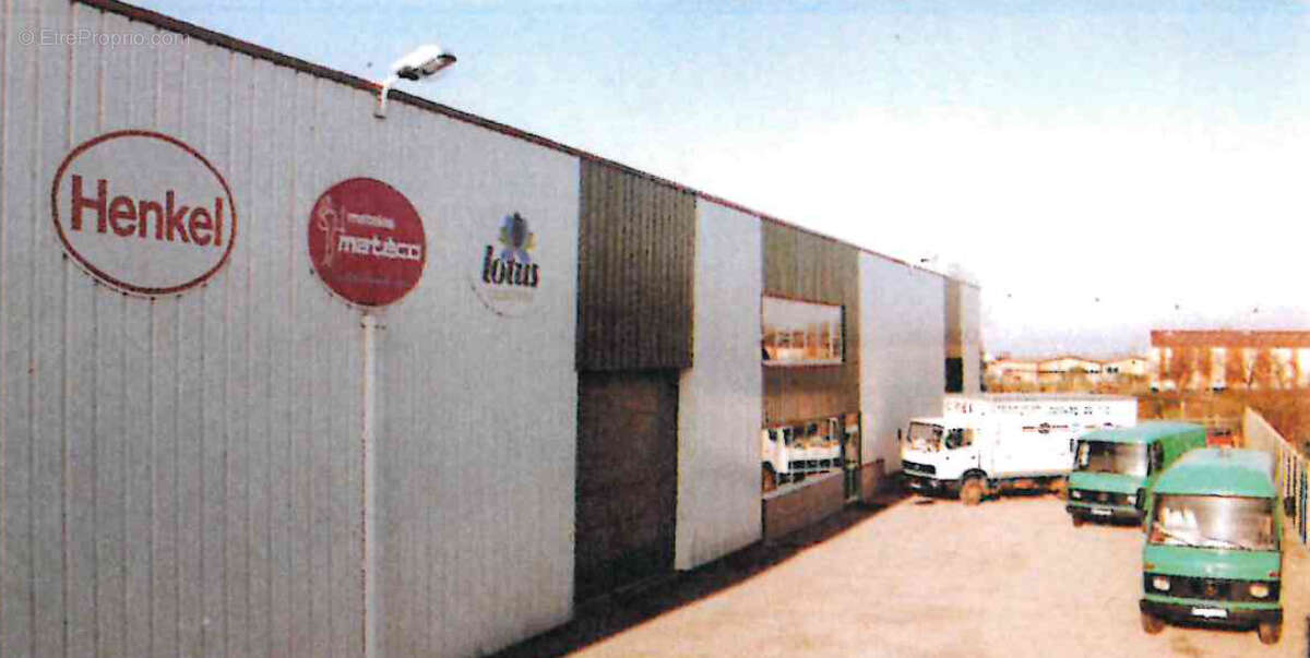 Commerce à FEUQUIERES-EN-VIMEU