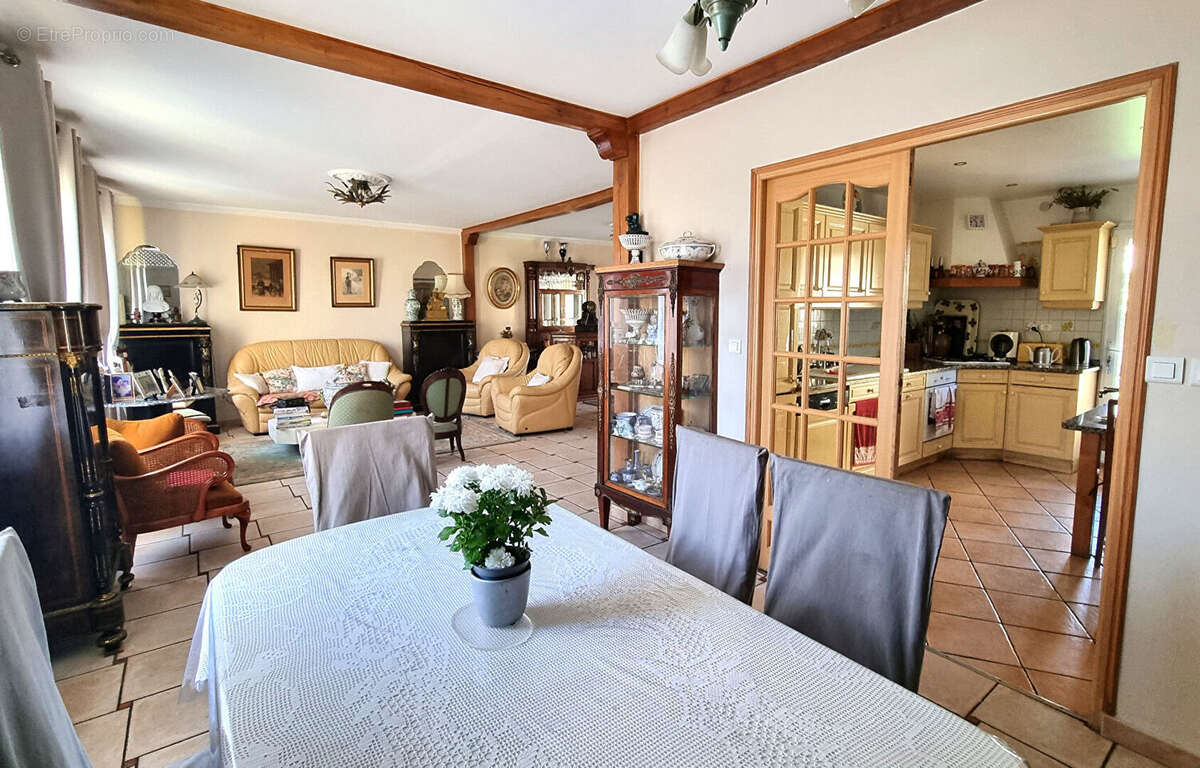 Maison à HOUILLES