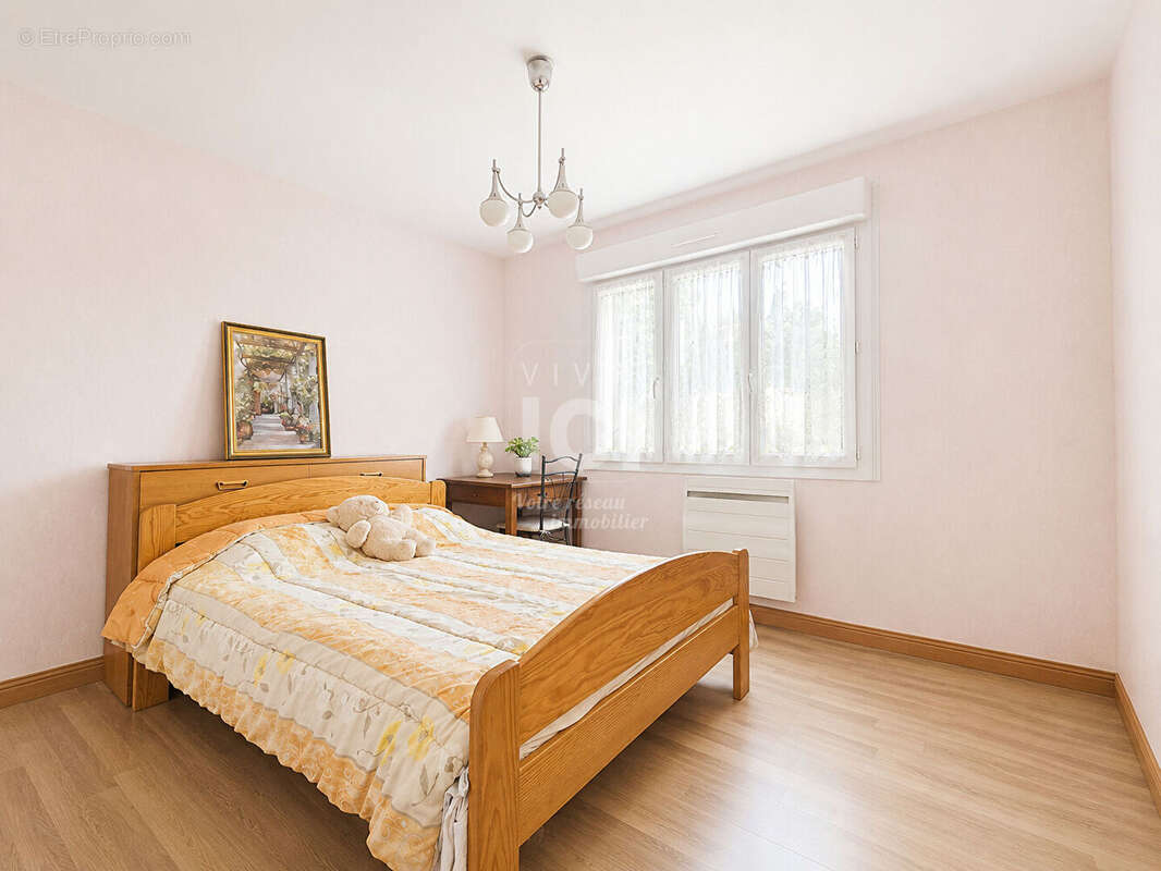 Maison Pont Saint Martin 7 pièce(s) 138.10 m2 - photo 8