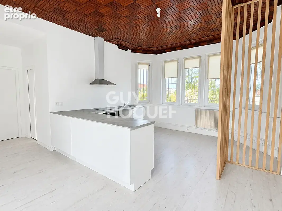 Appartement T3  lumineux + 2 places parking - photo 2