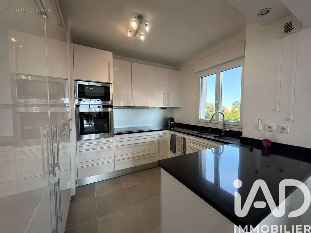 Photo 8 - Appartement à ROQUEBRUNE-SUR-ARGENS