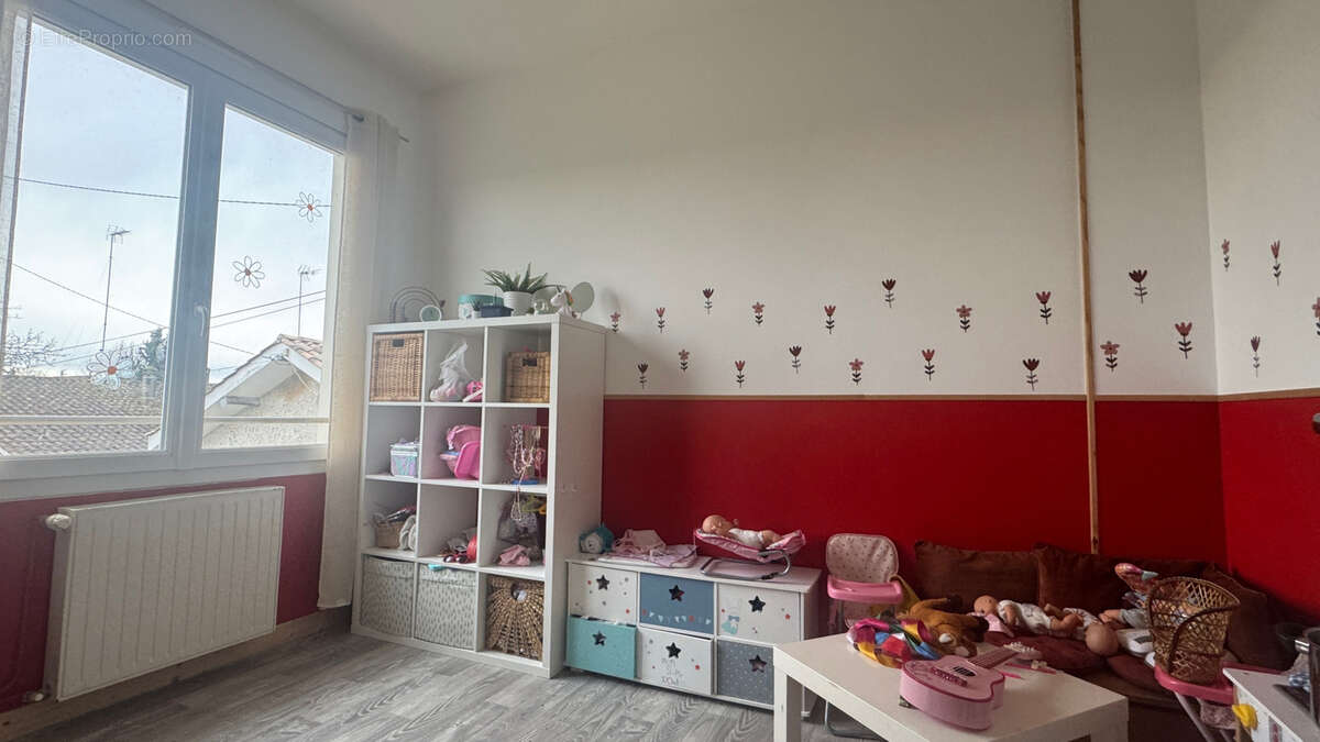 Maison à SAINTE-BAZEILLE