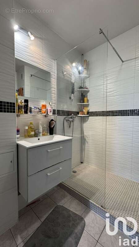 Photo 7 - Appartement à VILLENEUVE-LA-GARENNE