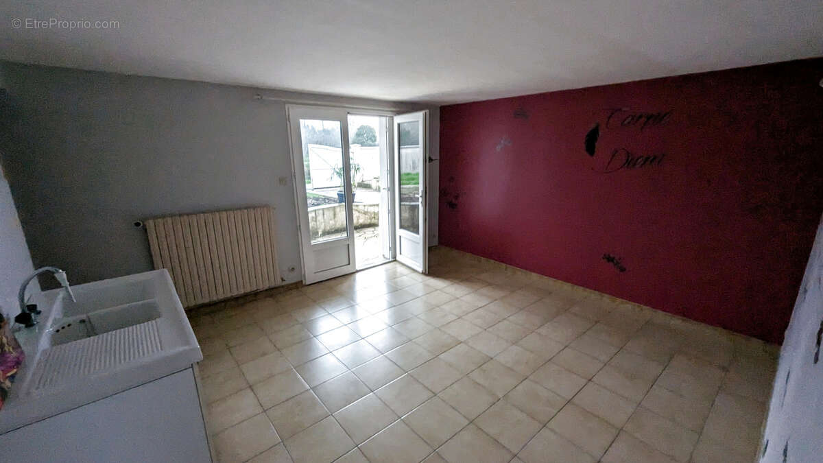 Maison à MAGNE