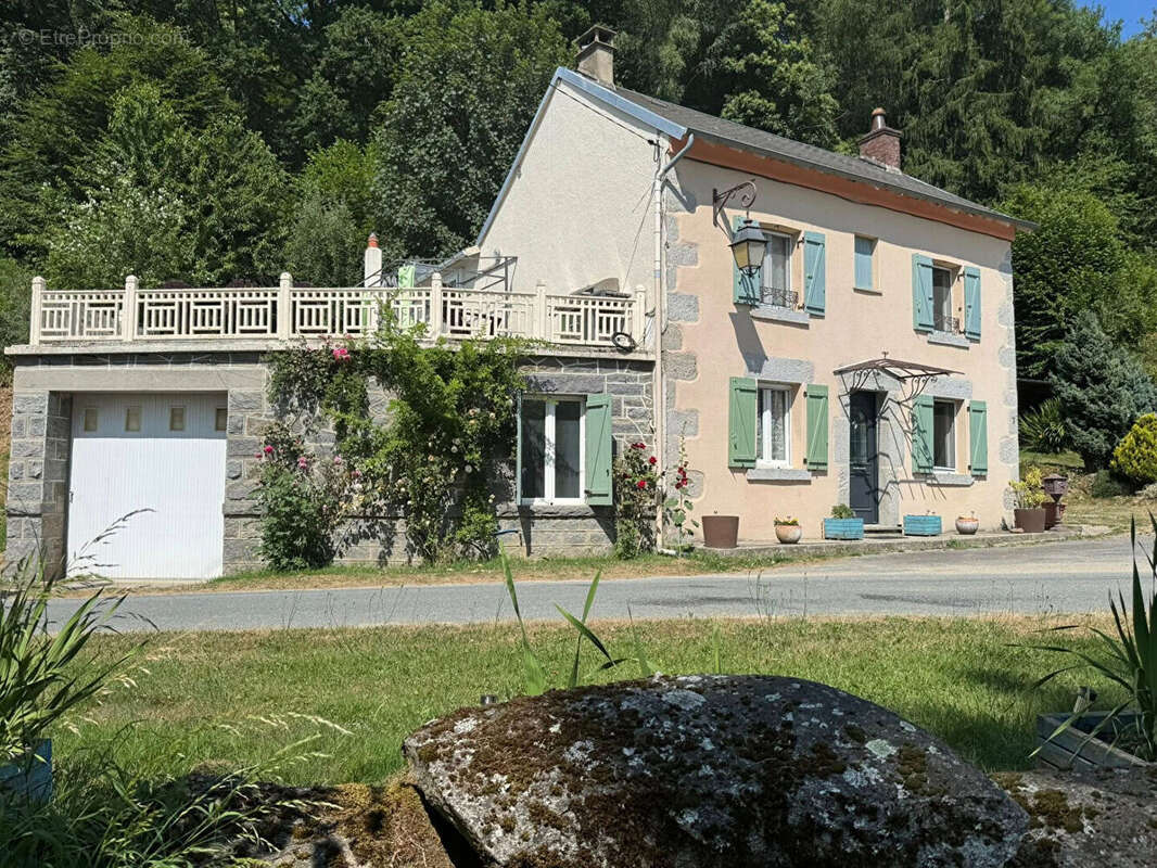 CREUSE - Charmante Maison de Campagne avec Vue Imprenable ? Prête à Emménager - photo 11