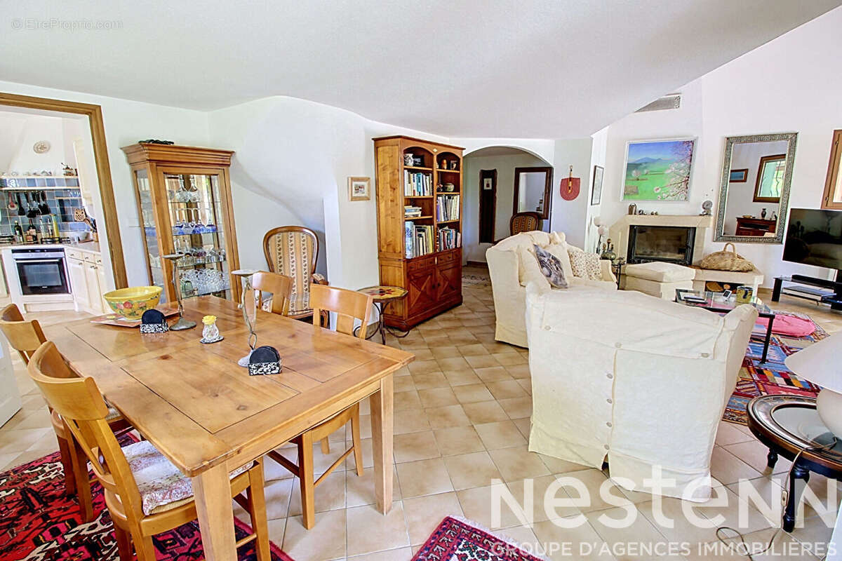 Maison à TOURTOUR