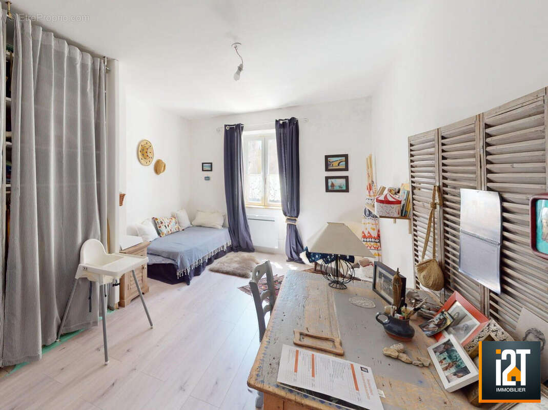 Maison 182 m² à Brignon  - photo 7