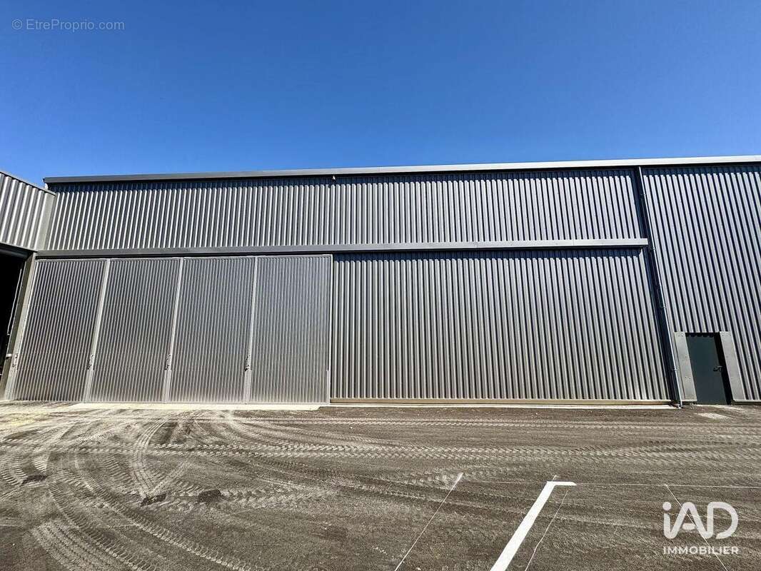 Photo 4 - Commerce à ORANGE