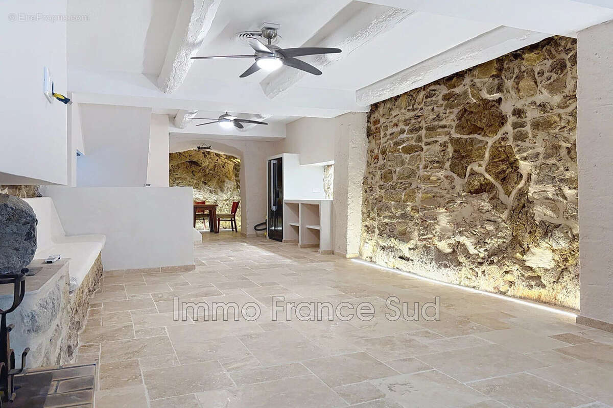 Maison à GRIMAUD