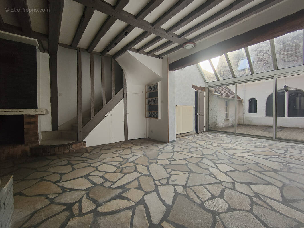 Maison à BEAUVAIS