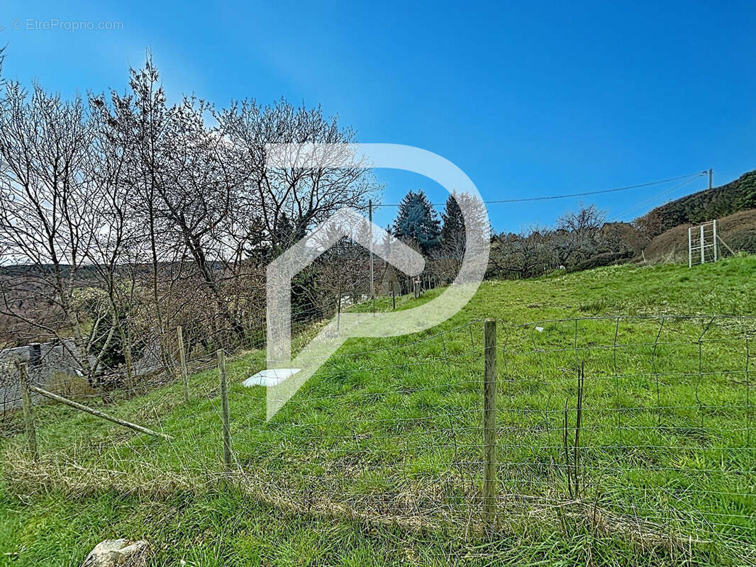 Terrain à LABAROCHE