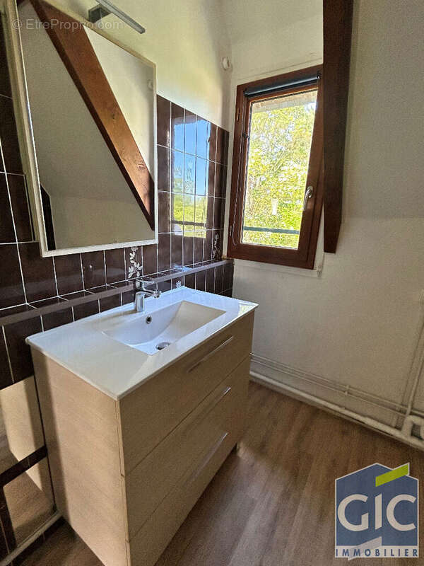 Appartement à TOURGEVILLE