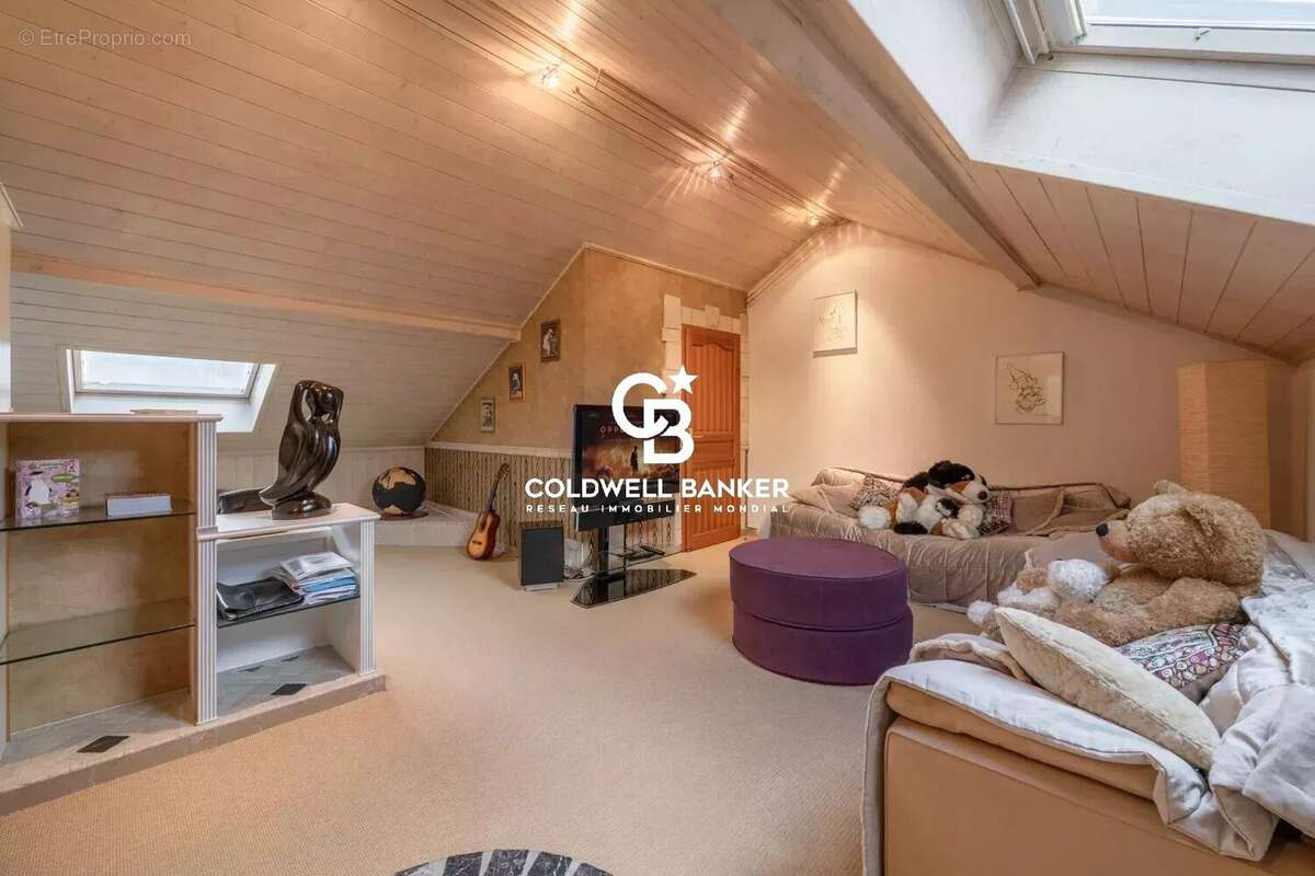 Maison à ARTHAZ-PONT-NOTRE-DAME