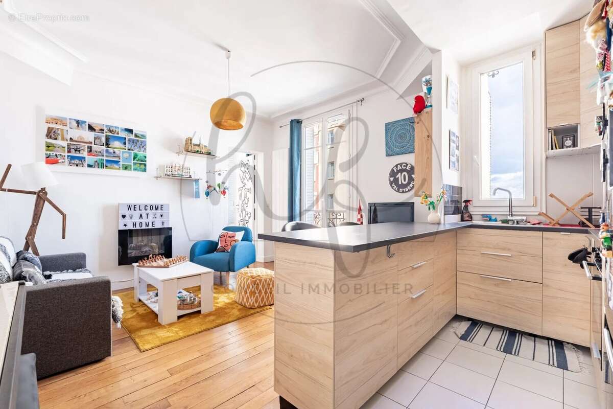 Appartement à COLOMBES