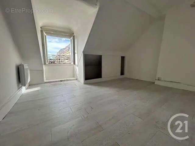 Appartement à FONTAINEBLEAU