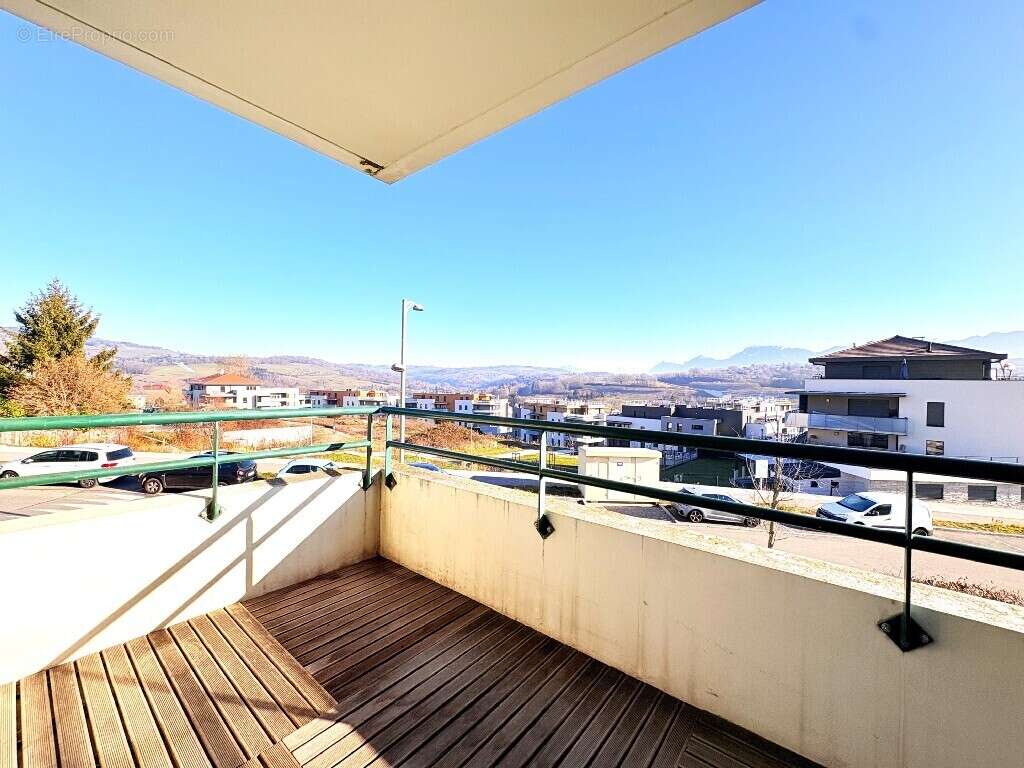 Appartement à ALLONZIER-LA-CAILLE