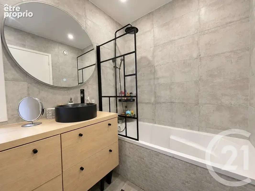 Appartement 3 pièces 79 m² à vendre à Saint-Laurent-Du-Var (06700) - photo 8