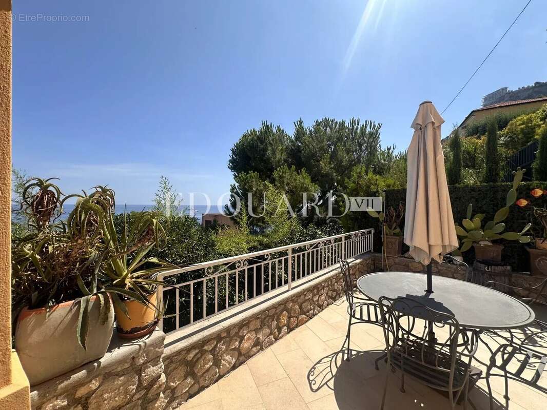 Appartement à ROQUEBRUNE-CAP-MARTIN