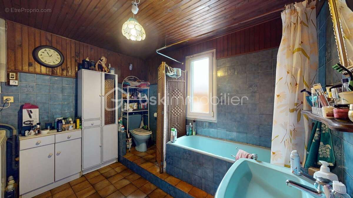 Villeneuve-Saint-Georges - Maison familiale avec Studio indépendant et Jardin ! - photo 13