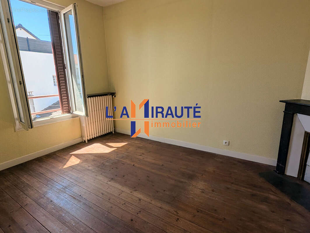 Maison à HOUILLES