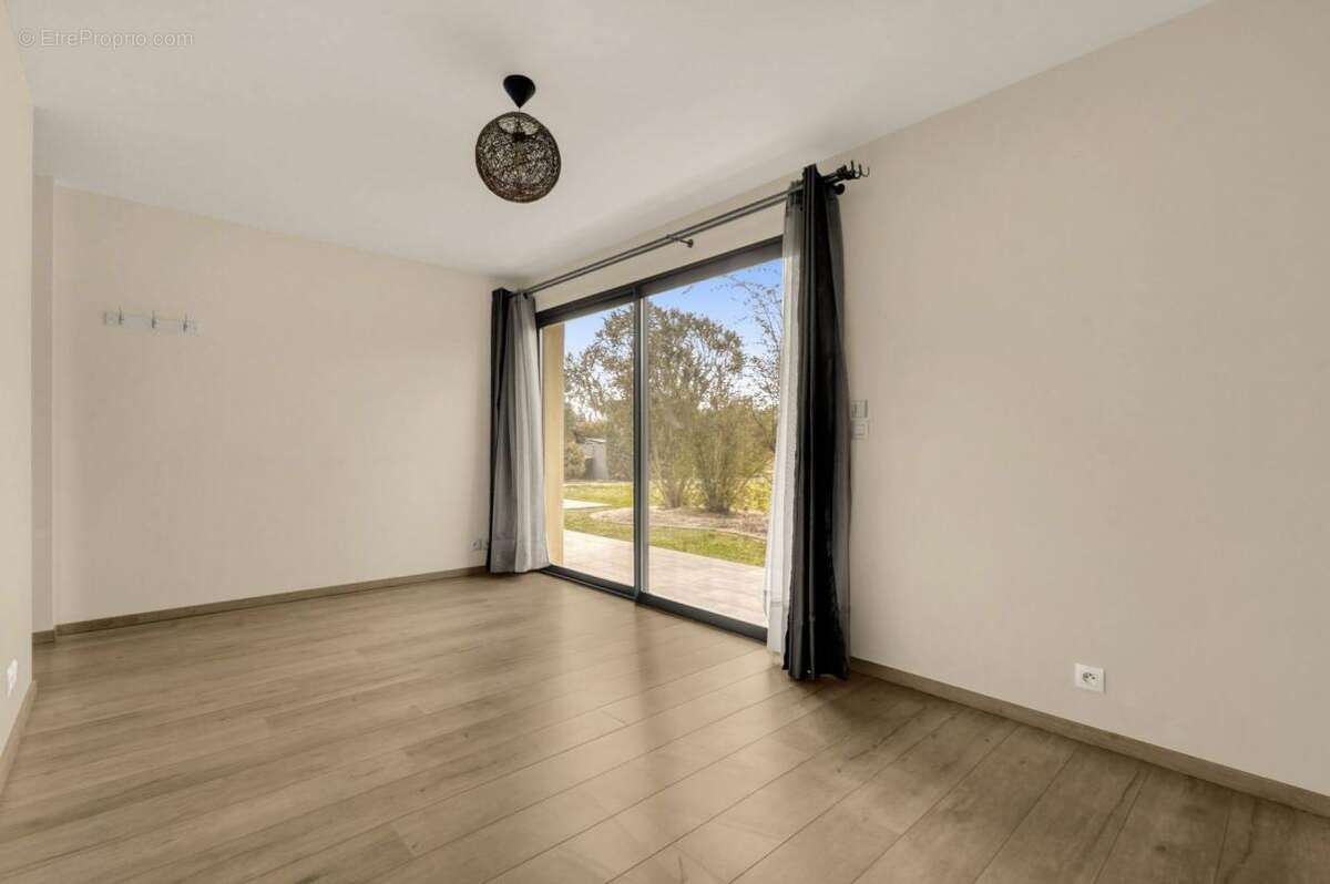 Maison à FONTENILLES