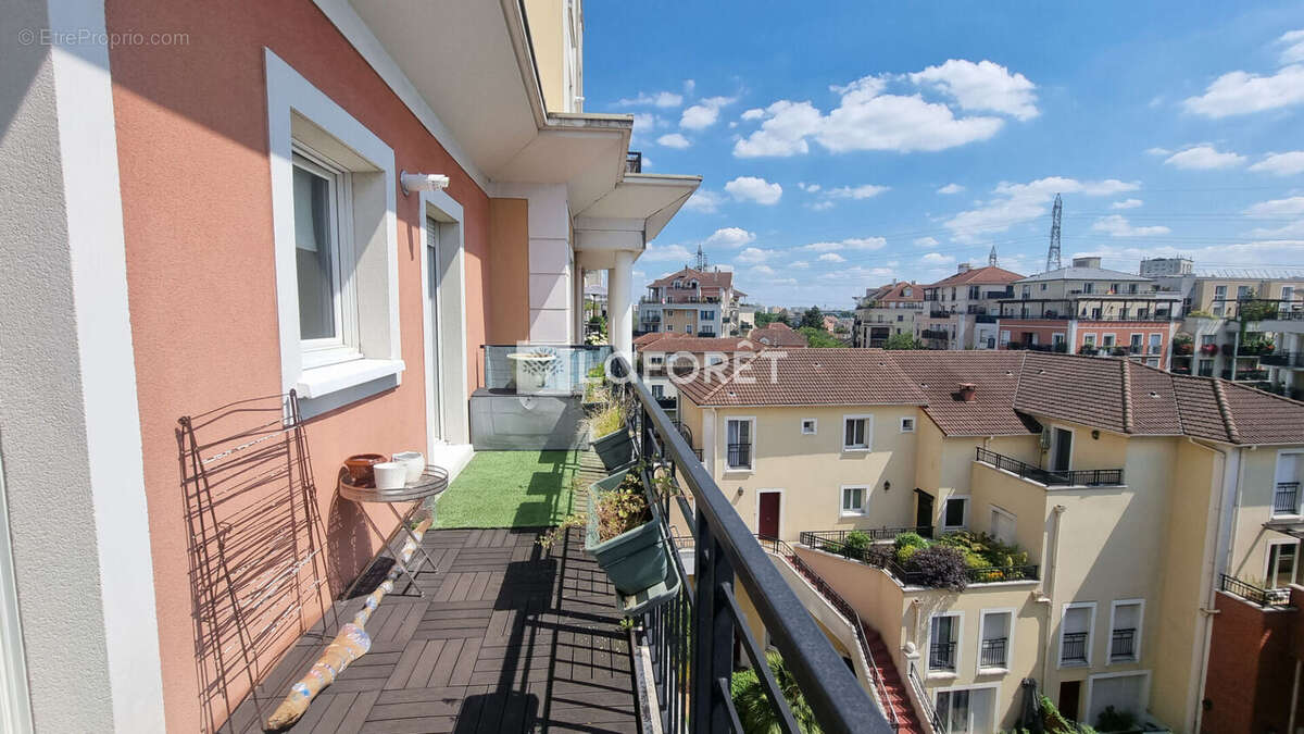 Appartement à VILLENEUVE-LA-GARENNE