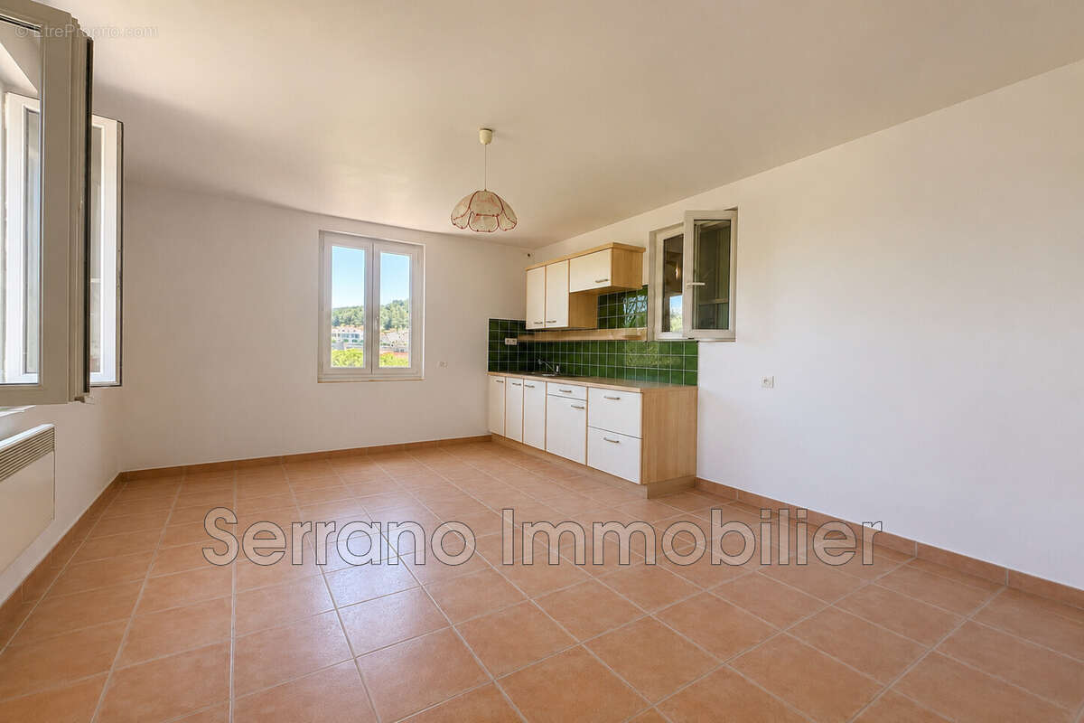 Maison 220 m² à Beaucaire  - photo 5