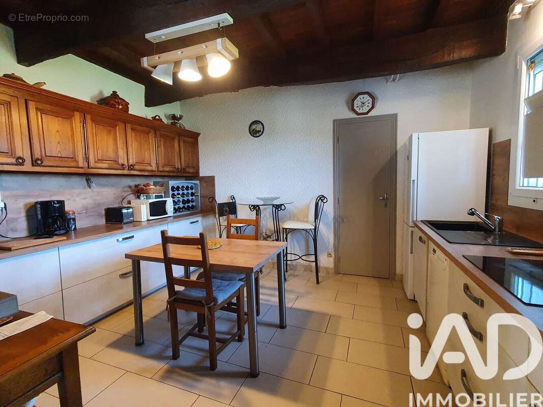 Maison 276 m² à Vielle-Adour  - photo 6