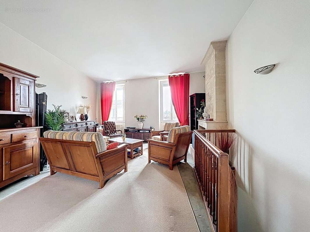 Photo 2 - Maison à BLAYE